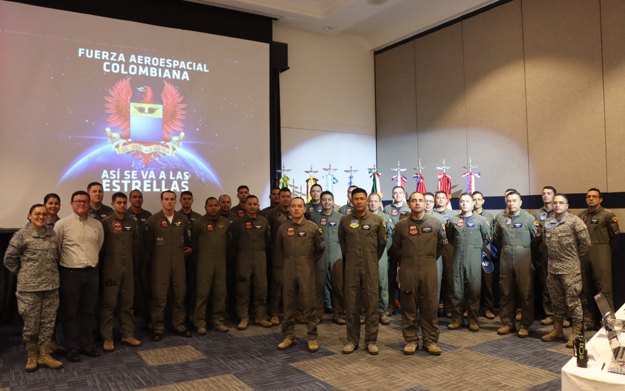 Avanza la sexta edición del Congreso Internacional de Escuelas de Helicópteros en Latinoamérica
