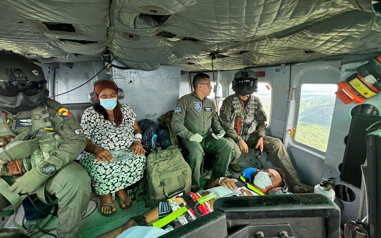Mujer gestante fue transportada desde La Guajira por su Fuerza Aeroespacial
