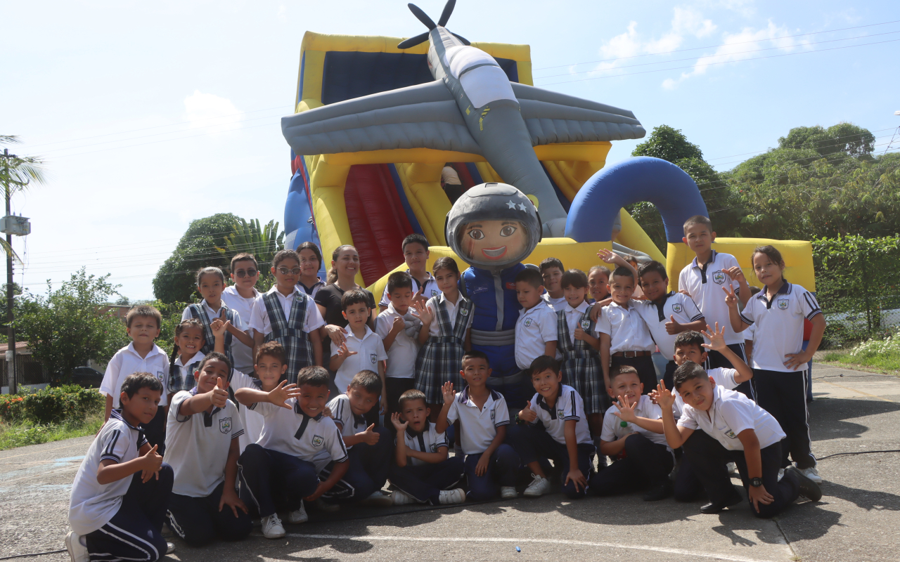 Su Fuerza Aeoroespacial más cerca de los llaneros
