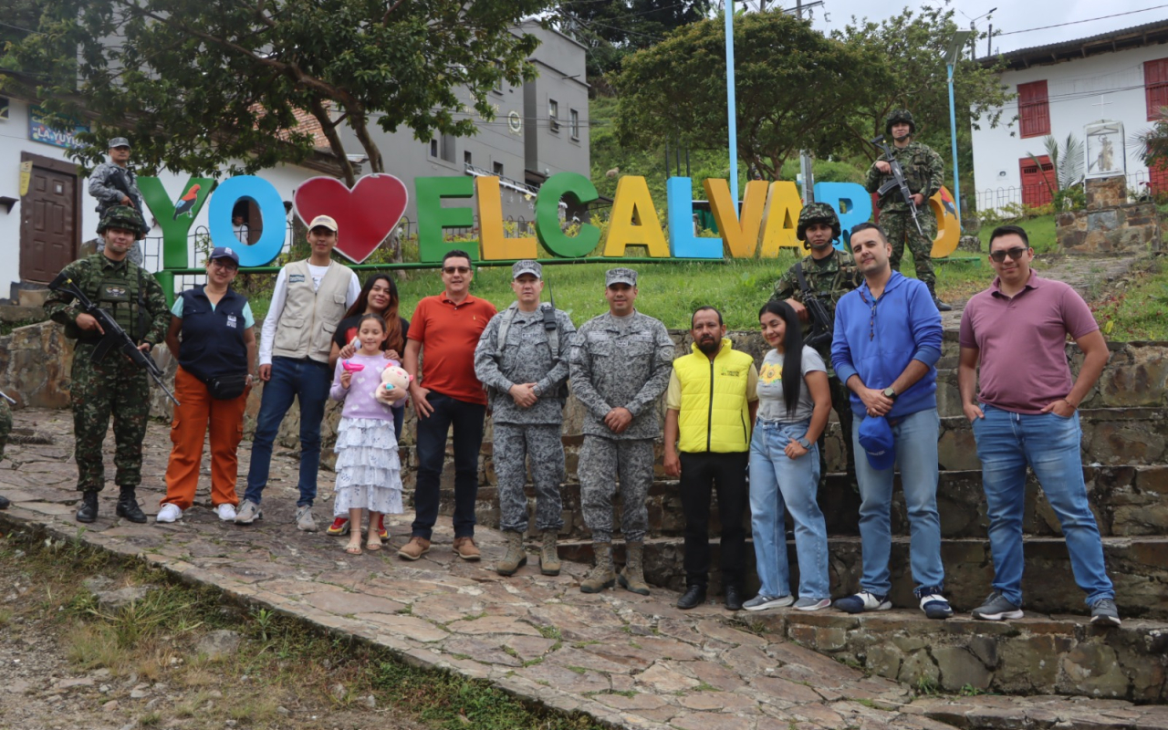 Municipio de El Calvario recibe atención médica gracias a su Fuerza Aeroespacial Colombiana