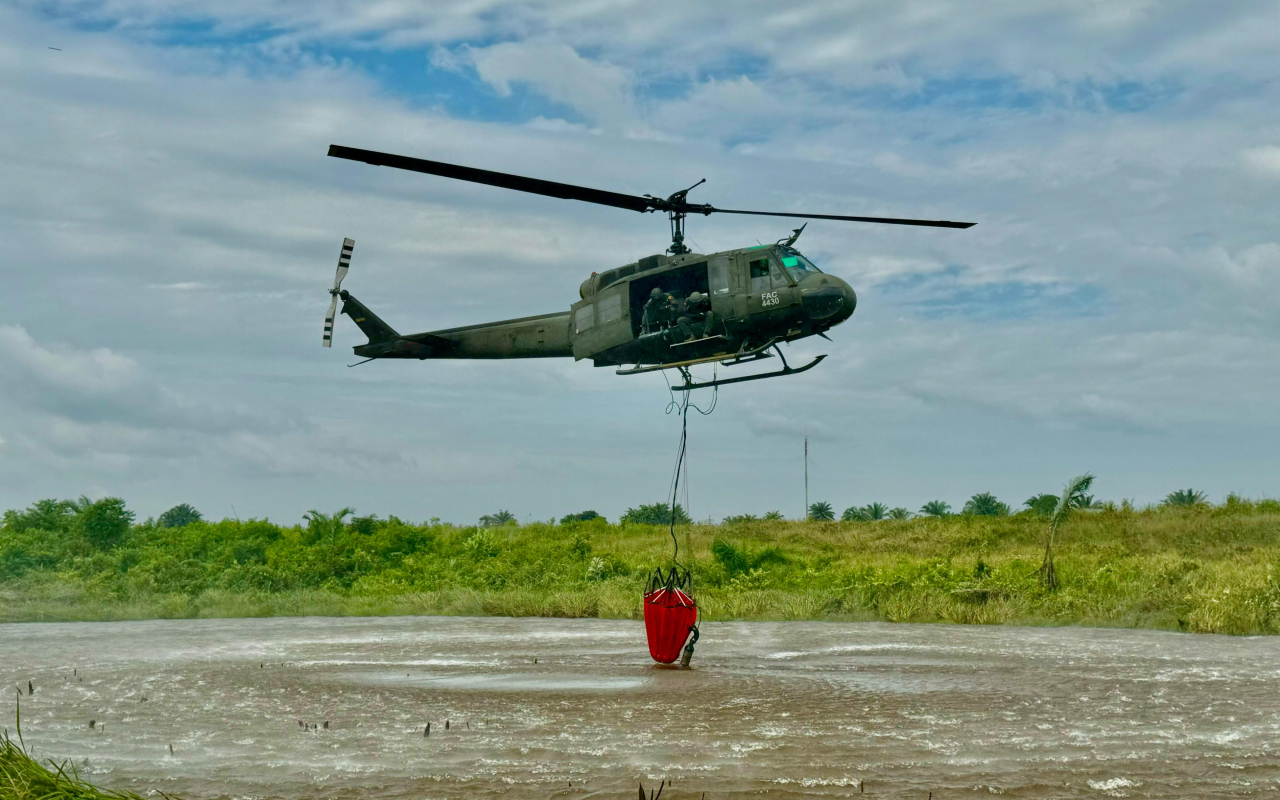 Fuerza Aeroespacial preparada para la extinción de incendios forestales en el sur oriente del país 