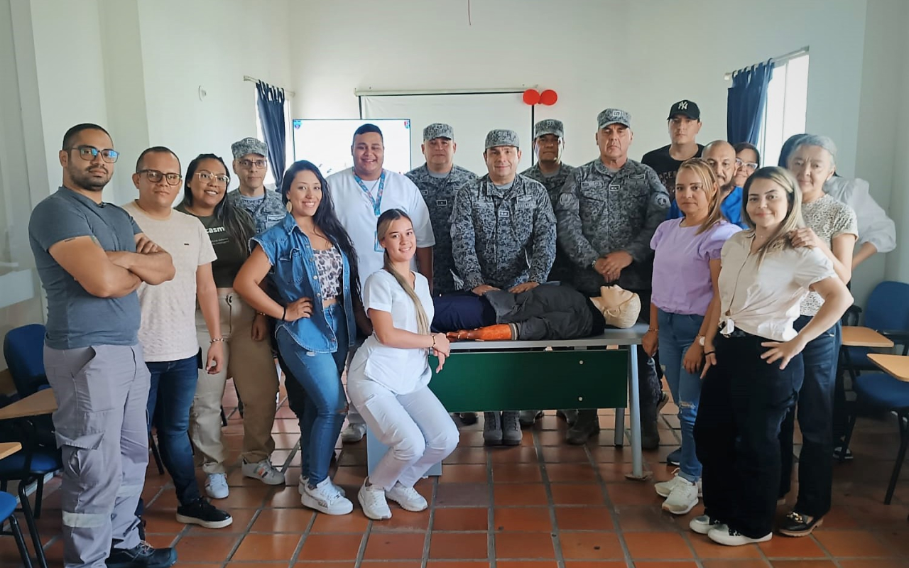 Personal del Hospital Santa Margarita se capacitó gracias a su Fuerza Aeroespacial Colombiana
