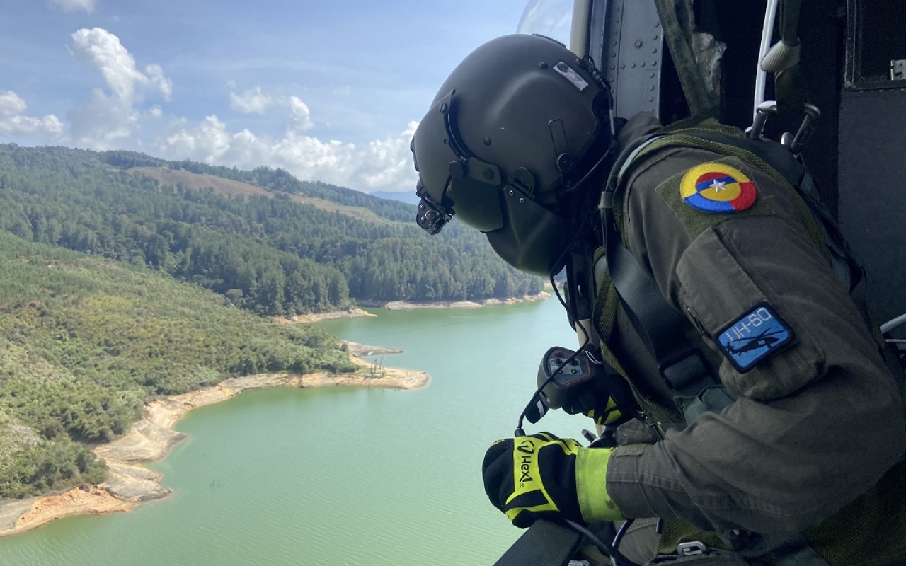 Helicóptero de la Fuerza Aeroespacial Colombiana apoyó la extinción del incendio presentado en San Pedro de los Milagros 