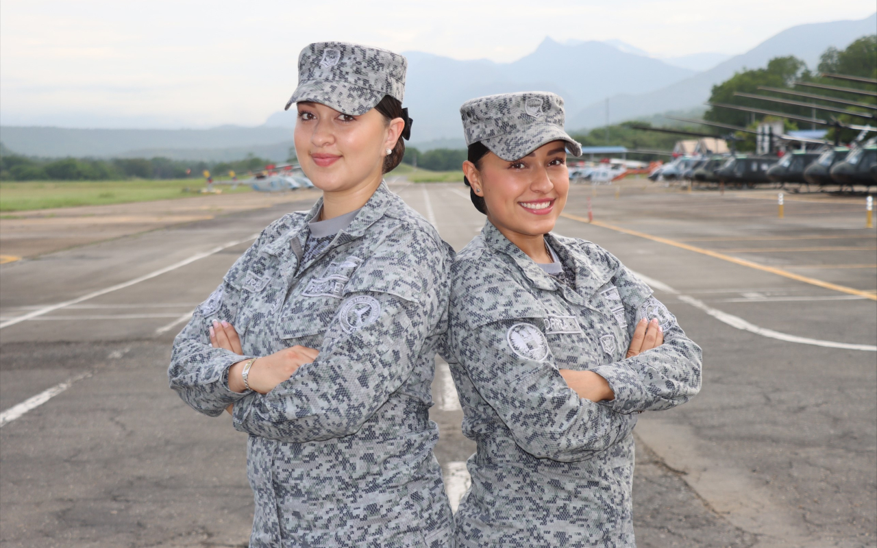 Hermanas Correa: juntas visionaron y cumplieron el sueño de pertenecer a la Fuerza Aérea