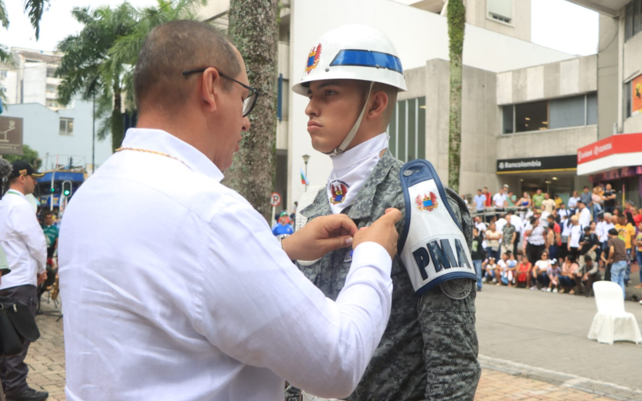 Villavicencio exaltó labor de la Fuerza Aérea