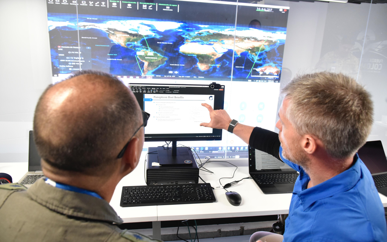 Operaciones satelitales para contrarrestar el narcotráfico y la minería ilegal en Colombia