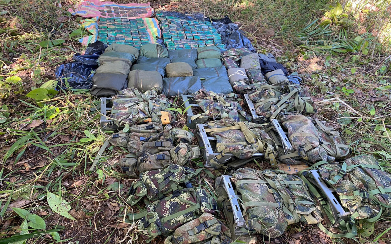 Deposito ilegal de armamento fue inutilizado por las Fuerzas Militares, en el Putumayo