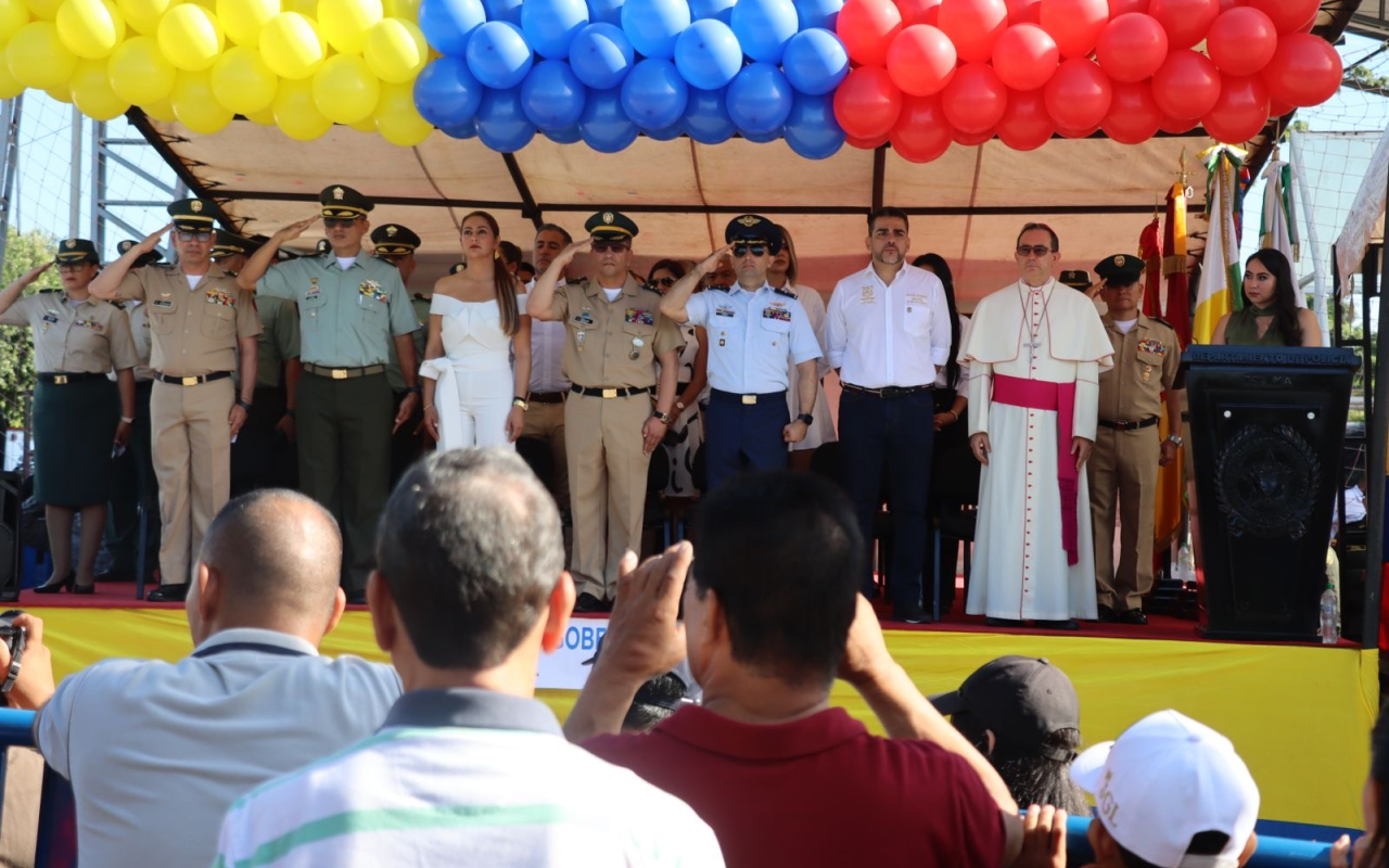Autoridades de los departamentos del Huila, Tolima y Cundinamarca conmemoraron 214 años de independencia