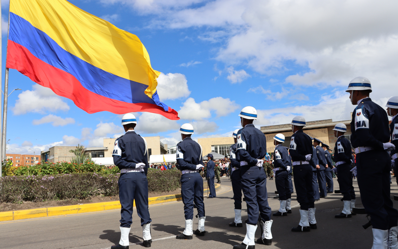 Las calles de Mosquera, Cundinamarca se engalanan con desfile Militar este 20 de julio