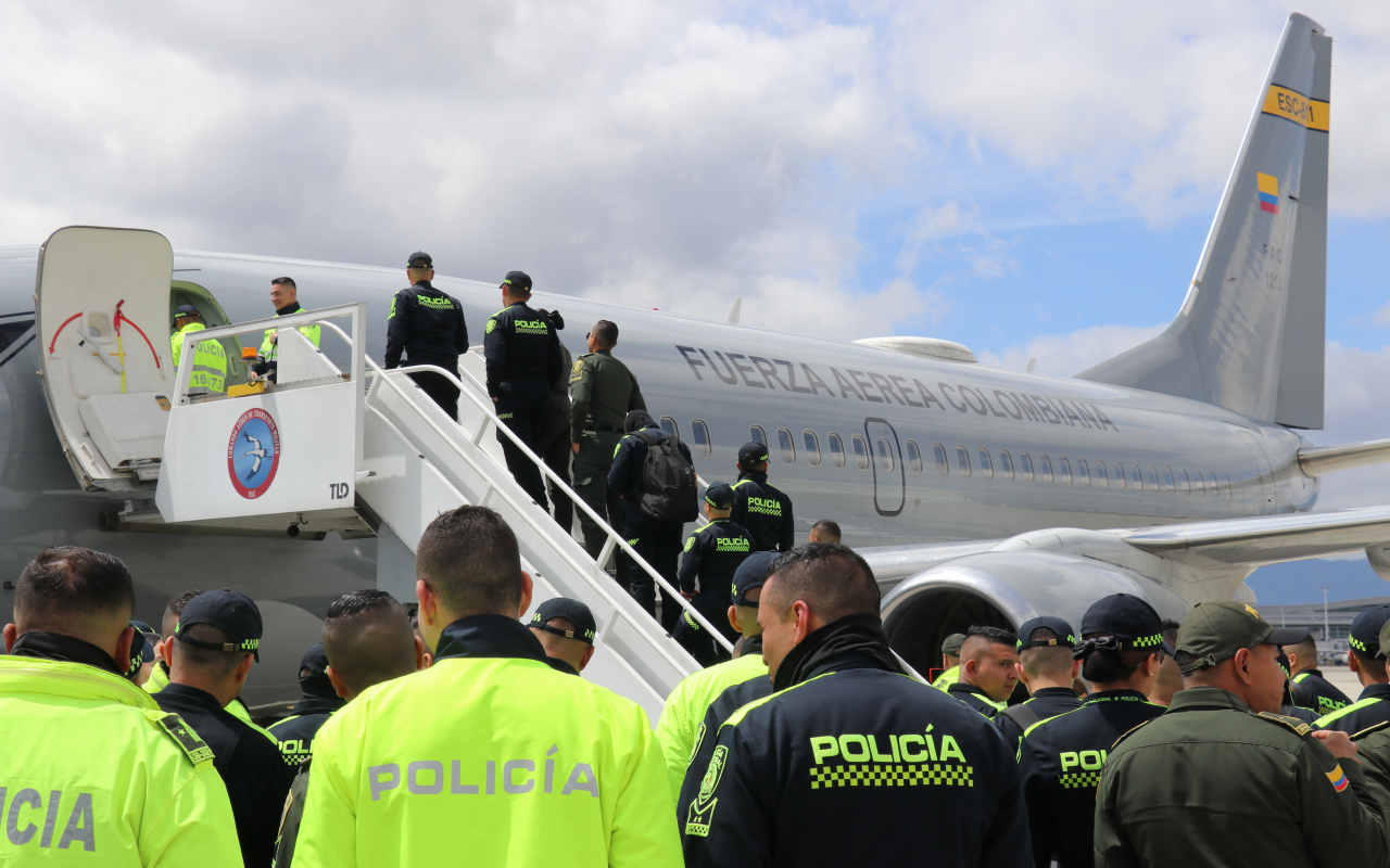 Fortalecimiento de la seguridad de la Feria de las Flores 2024 con el apoyo de la Fuerza Aérea colombiana