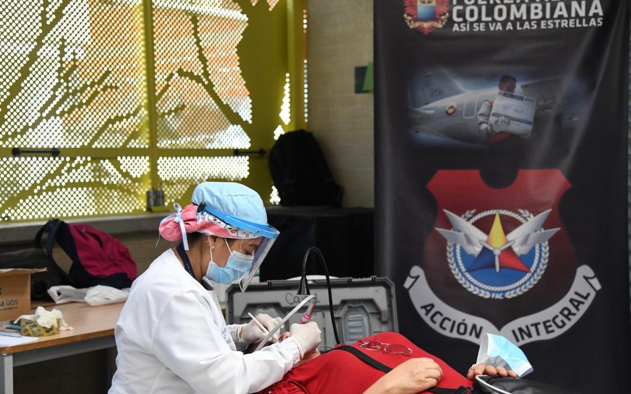 Habitantes de Cocorná recibieron servicios médicos gratuitos gracias a la Fuerza Aérea 