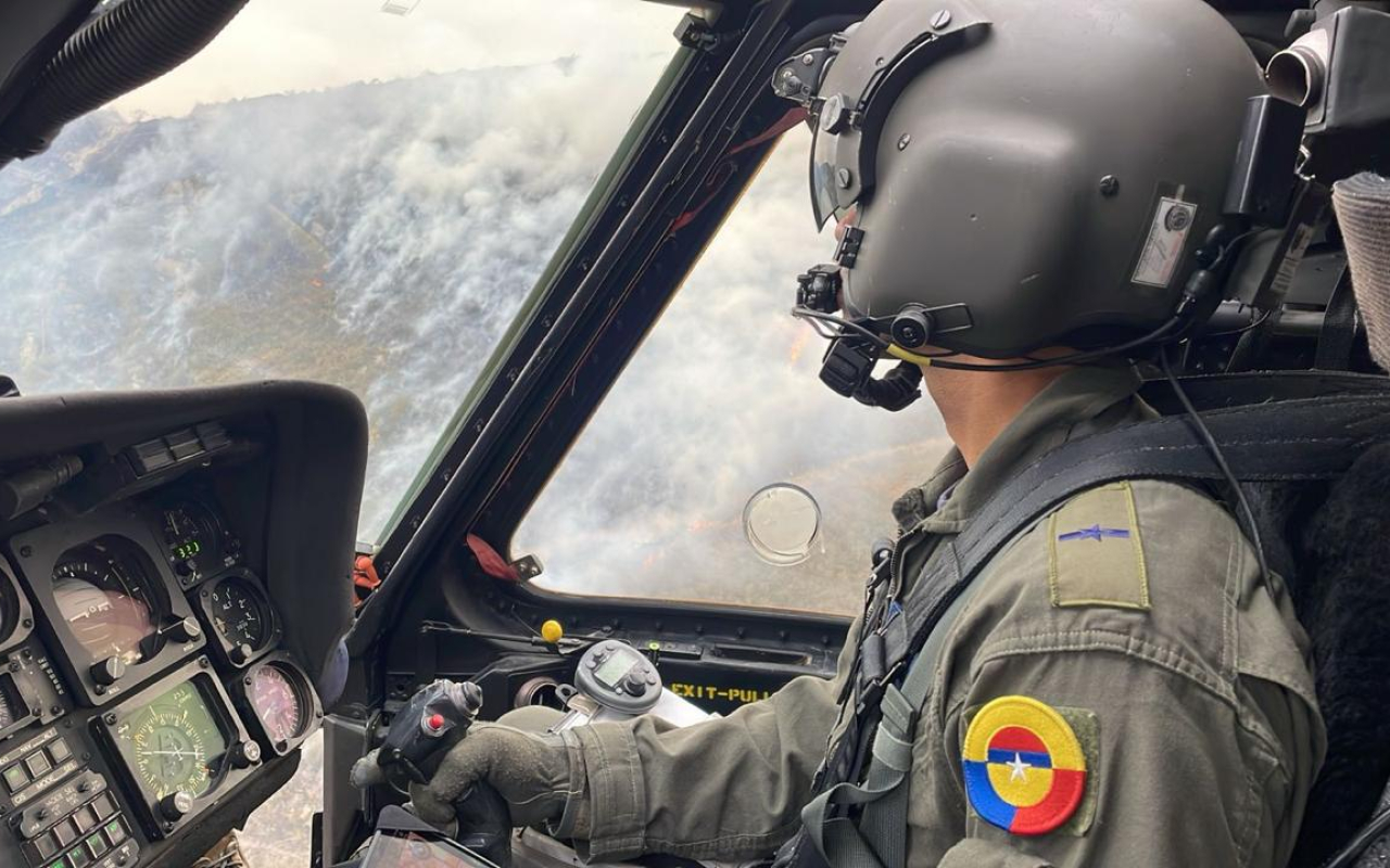 Helicópteros UH-60 Black Hawk claves para la extinción de incendios