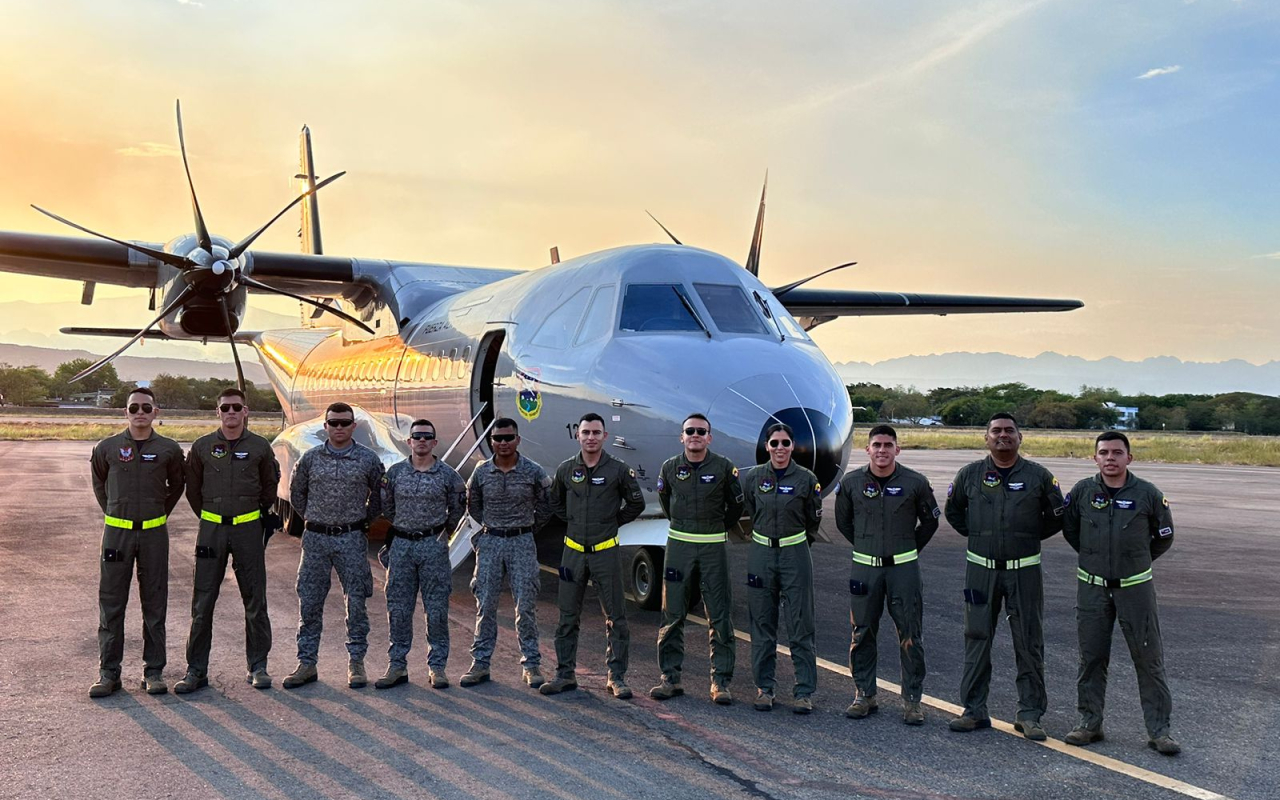 Desde las alturas continúa la lucha contra incendios forestales en Huila