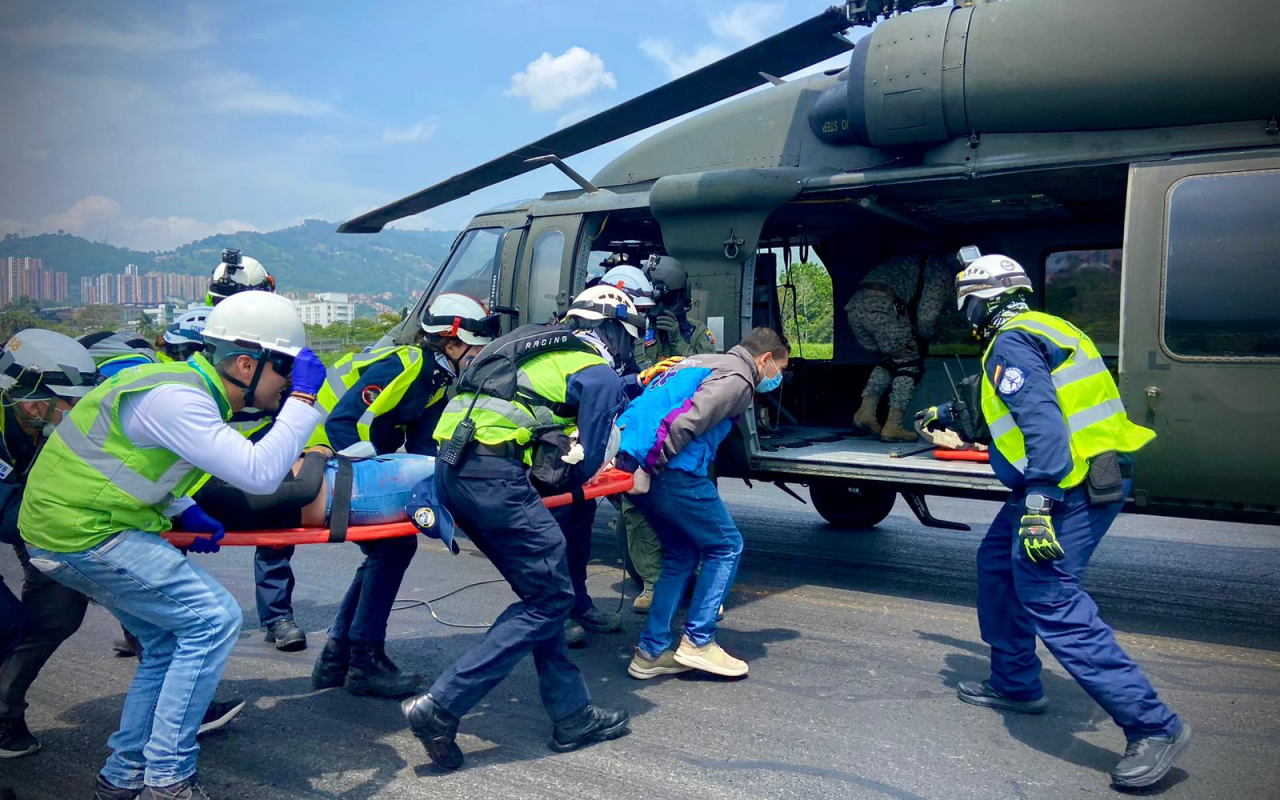 Exitoso simulacro de accidente aéreo en aeropuerto de Medellín