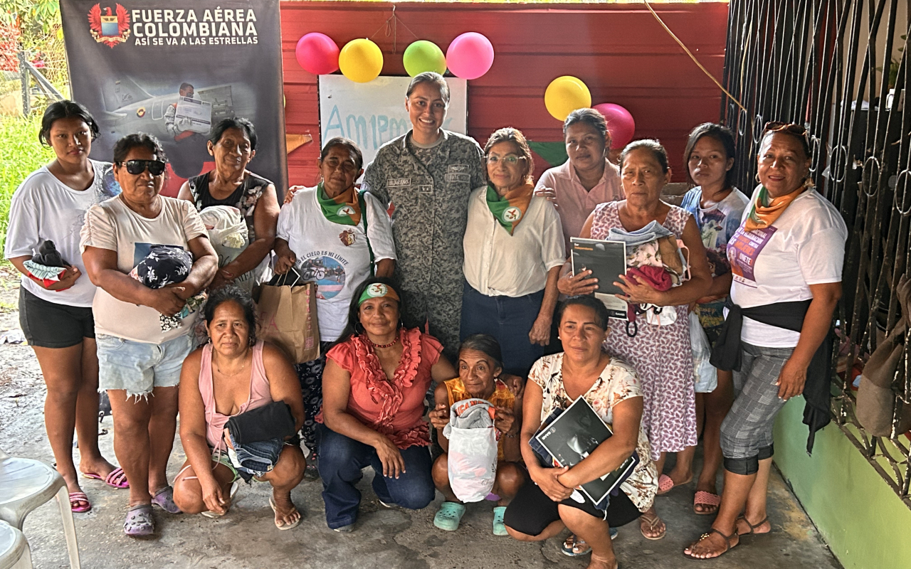 El Grupo Aéreo del Amazonas al servicio de las mujeres indígenas