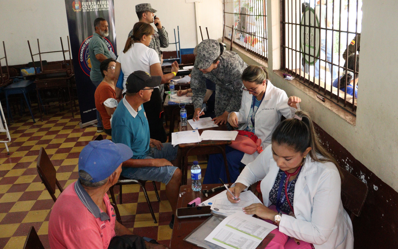 633 bugueños recibieron atención médica gratuita en diferentes especialidades de la salud