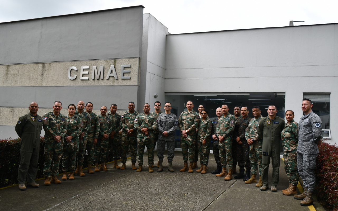 Visita geoestratégica de la Fuerza Aérea de República Dominicana fortalece cooperación