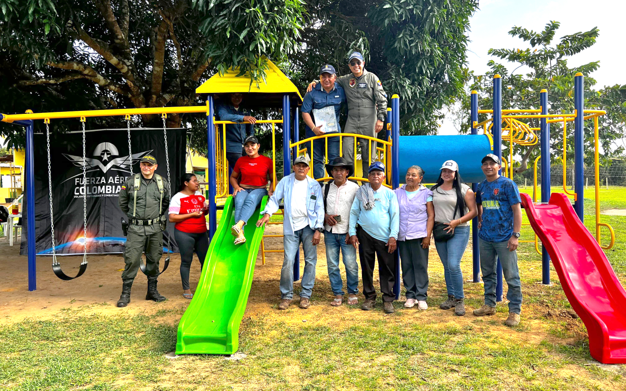 Parque infantil fue entregado en Internado 20 de Julio de Santa Rosalía, Vichada