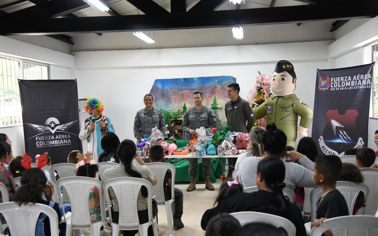 Operación Gratitud llega al Oriente Antioqueño llevando esperanza y alegría