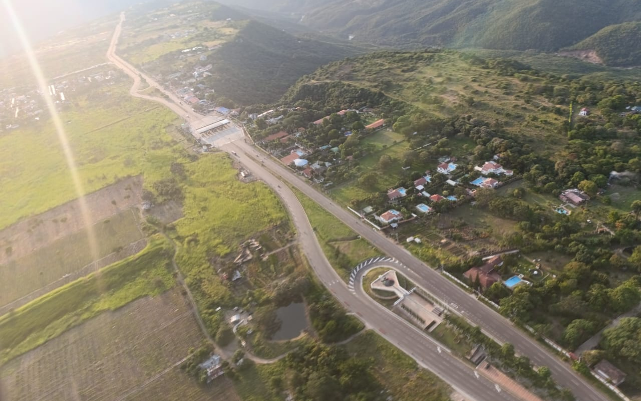 Operaciones de reconocimiento aéreo contribuyen a la seguridad en las vías 