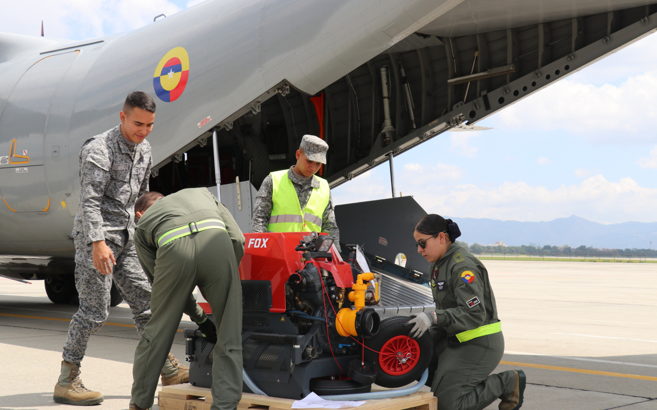 CATAM transporta equipos para enfrentar posibles incendios en el Pacífico