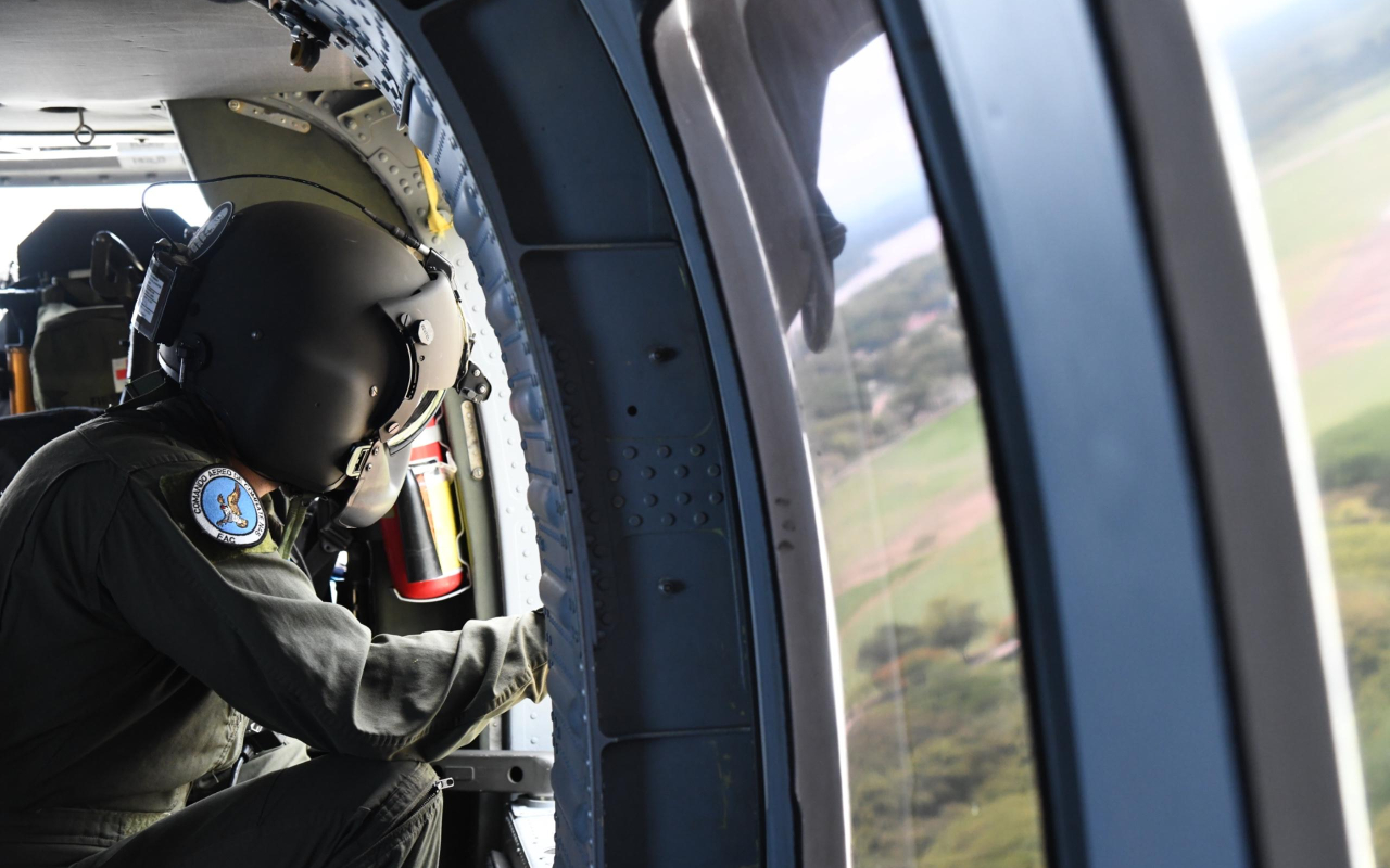 Fuerza Aeroespacial Colombiana lidera la búsqueda de la aeronave desaparecida en Antioquia 