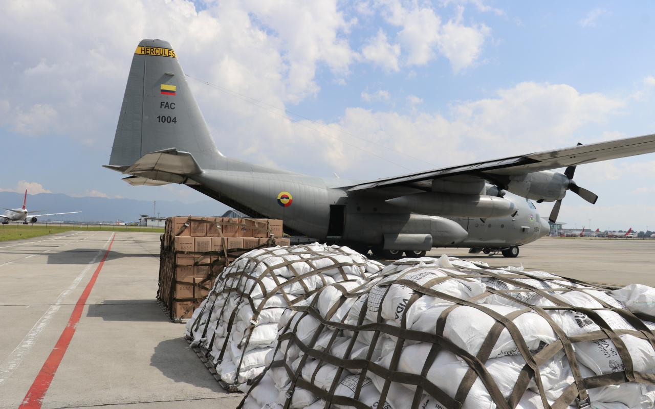 Más de 152 toneladas de ayuda humanitaria transportadas al Catatumbo por la Fuerza Aeroespacial 