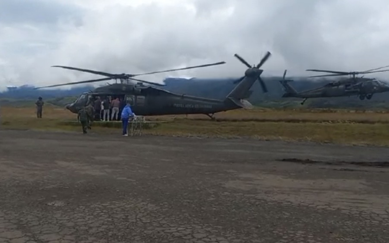 Evacuación aeromédica protege integridad de militares y presunto integrante de grupos armados 