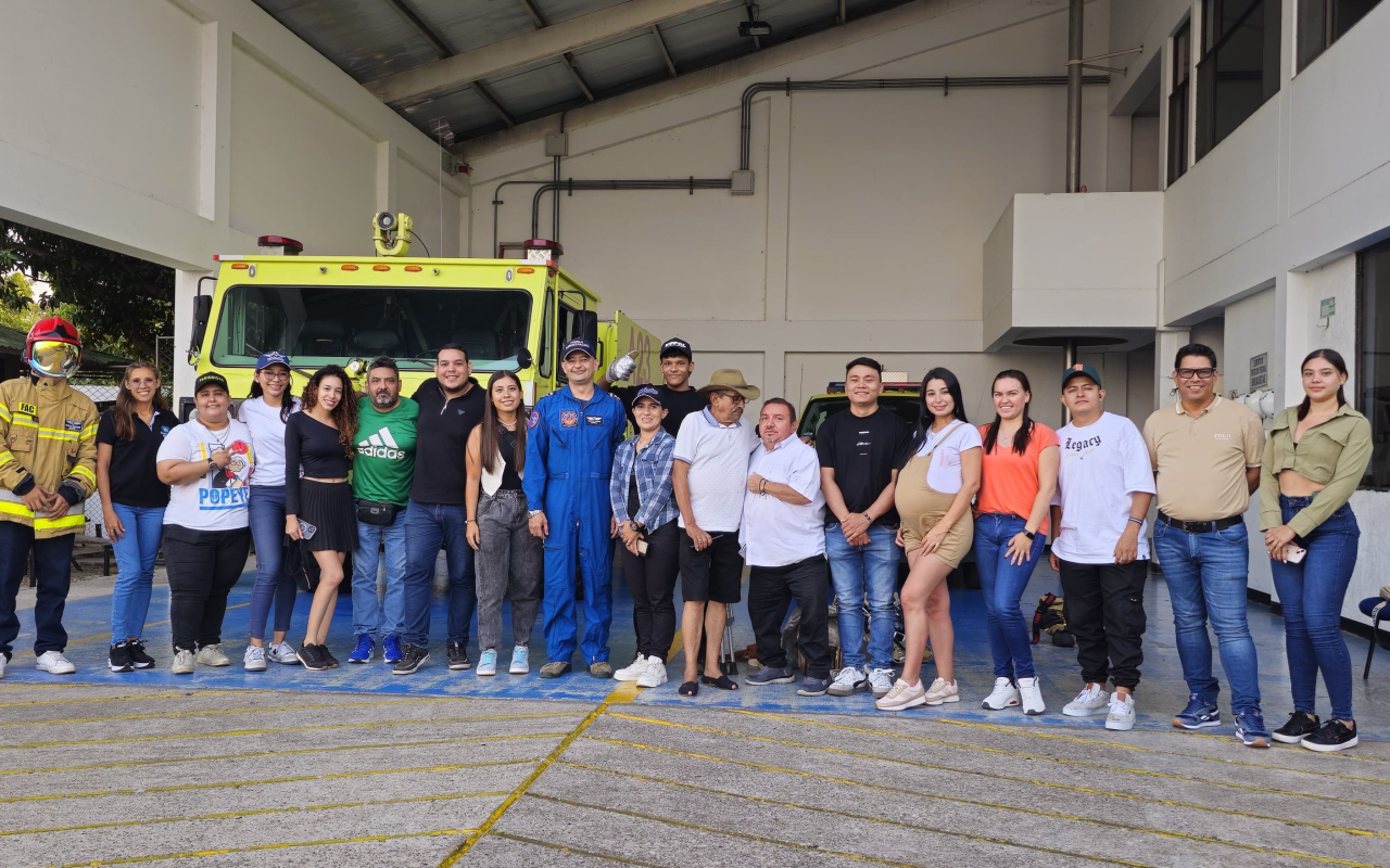 Periodistas conocen las capacidades operativas de la Fuerza Aeroespacial en Casanare