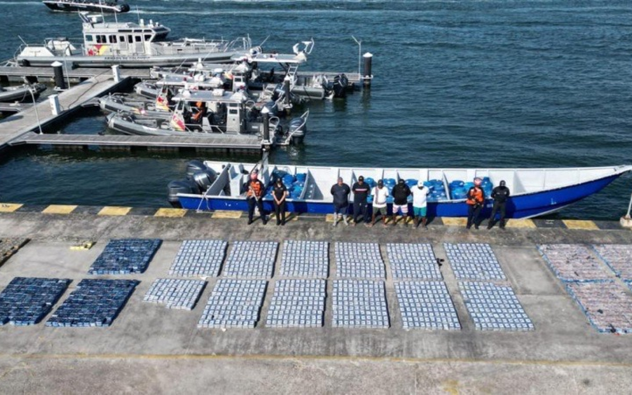 Incautadas cuatro toneladas de cocaína en el mar Caribe 