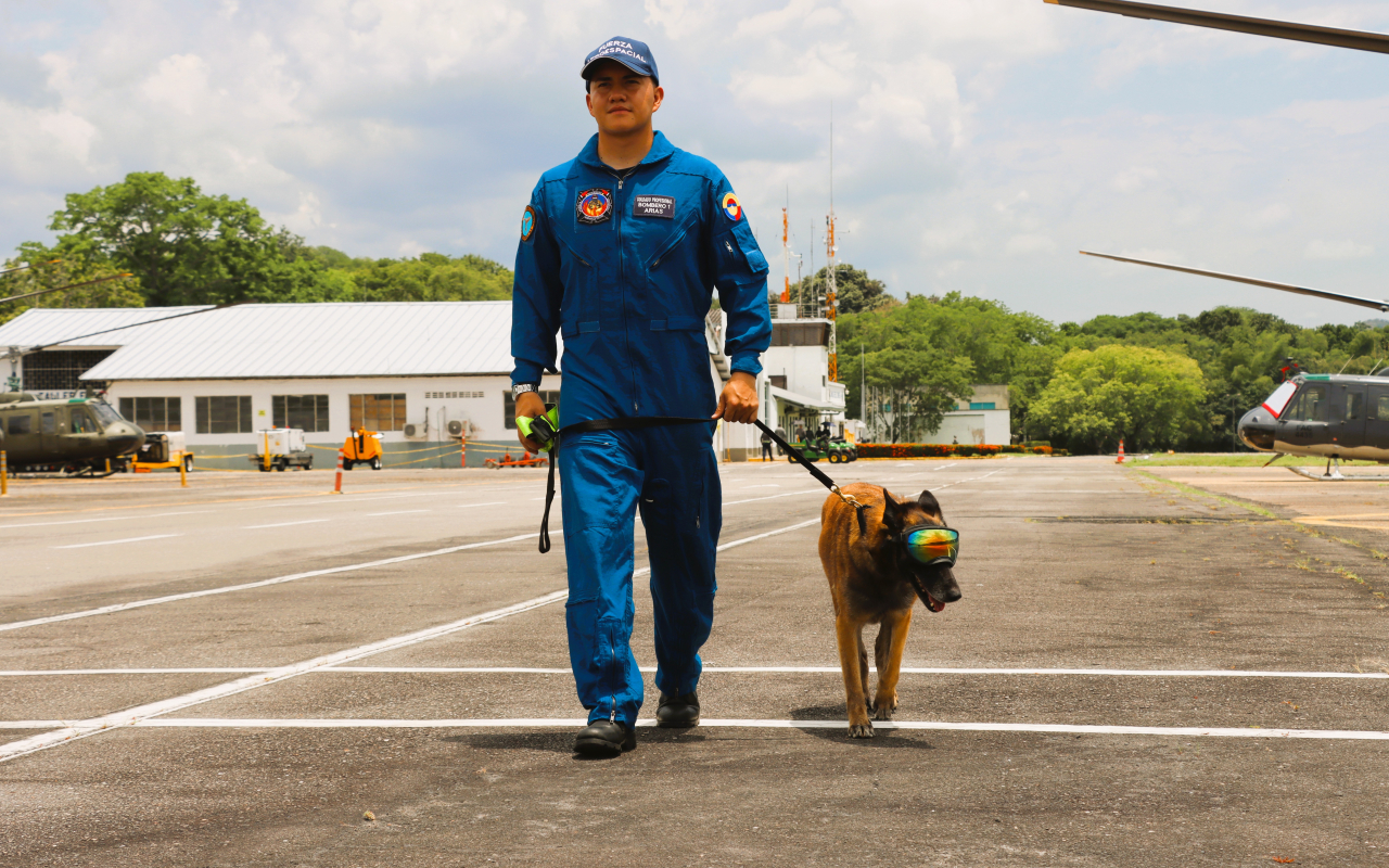 Emy, la nueva aliada canina que protege los cielos del Tolima
