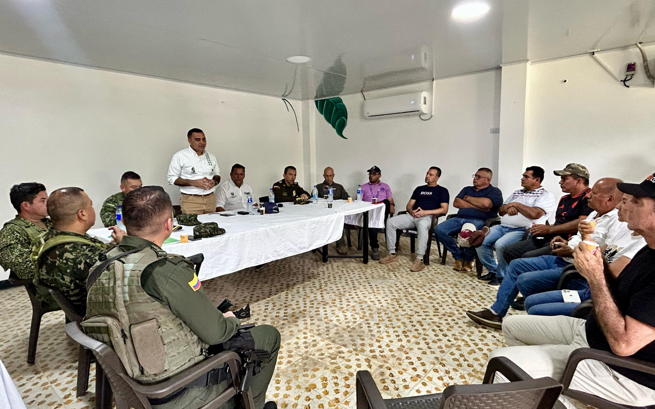 Encuentro estratégico interinstitucional para fortalecer la seguridad en Caquetá  