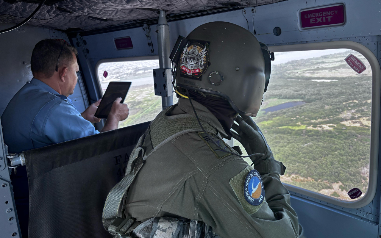 Vía Parque Isla Salamanca es monitoreado desde el aire para su conservación 