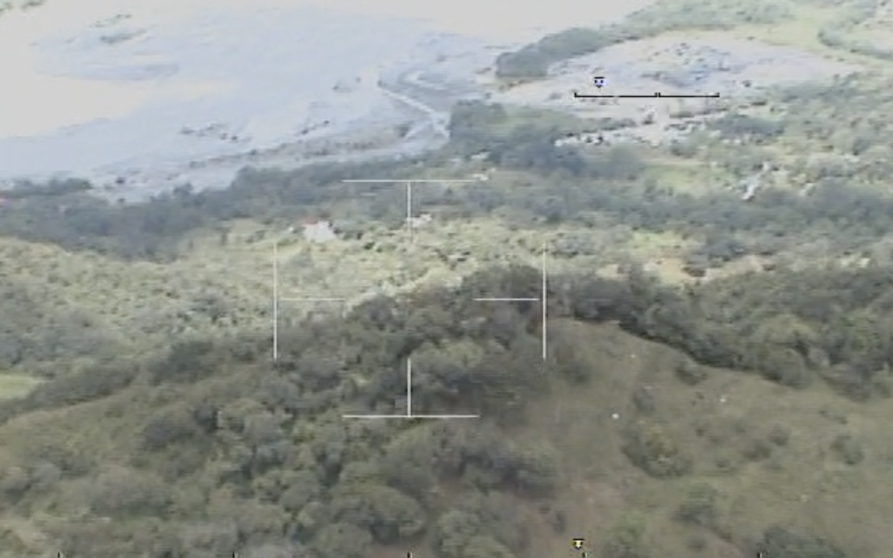 Búsqueda en helicóptero ‘Ángel’ del paracaidista perdido en Acacías, Meta