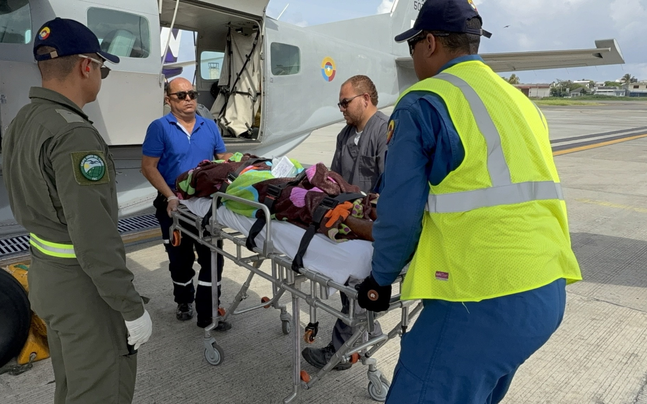 La Fuerza Aeroespacial Colombiana fortalece su presencia humanitaria en el Caribe