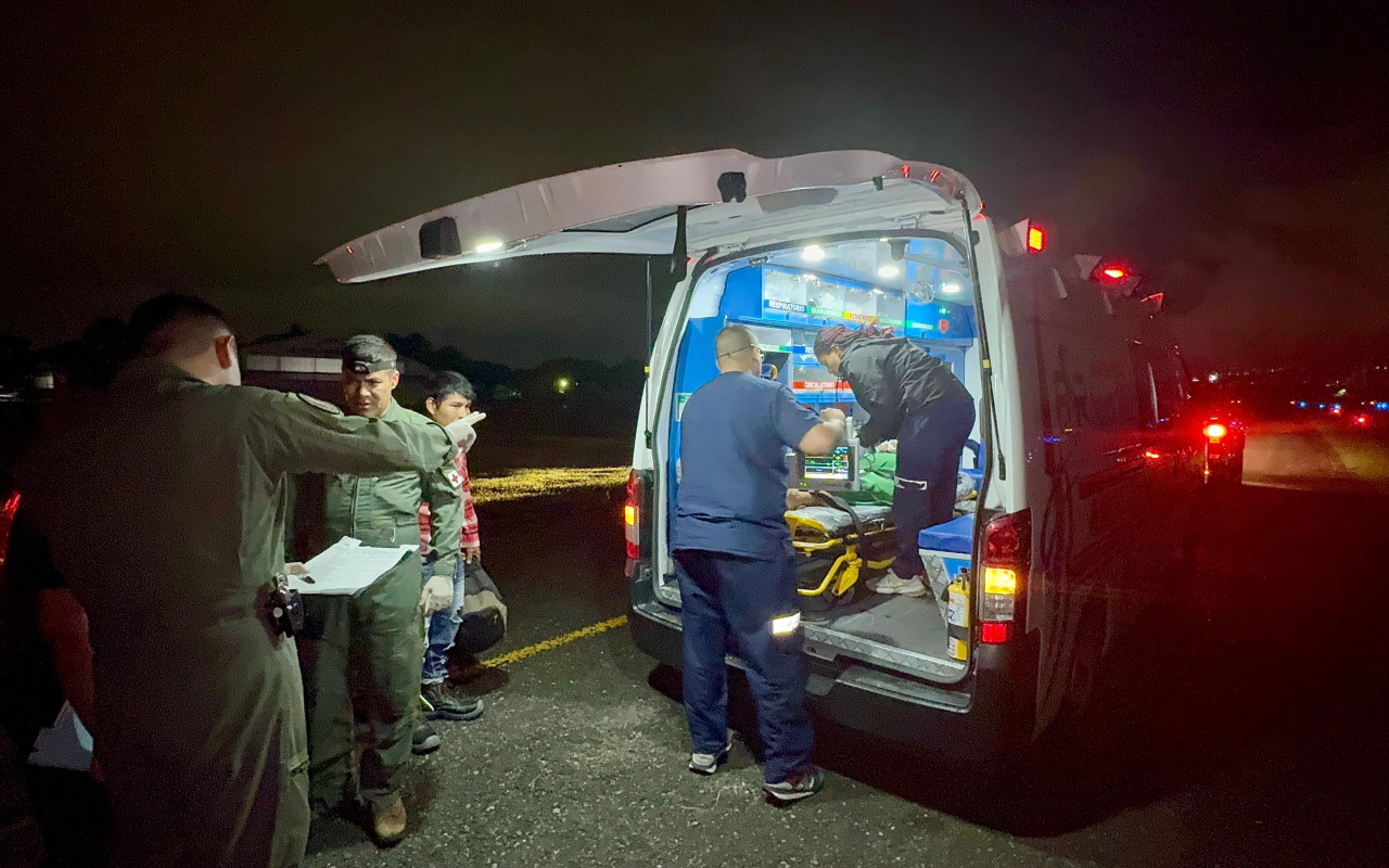 Oportuno traslado aeromédico salva vida de madre gestante en el Chocó