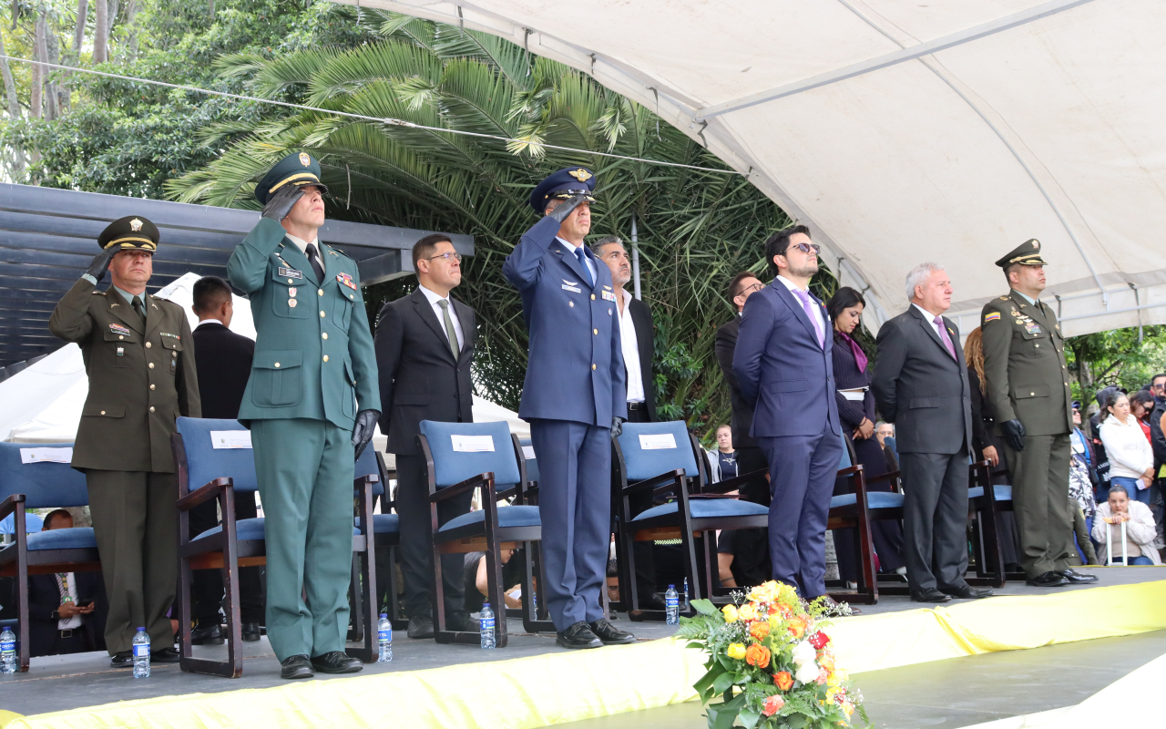 Este 20 de julio calles de Madrid y Mosquera se engalanan con desfile militar