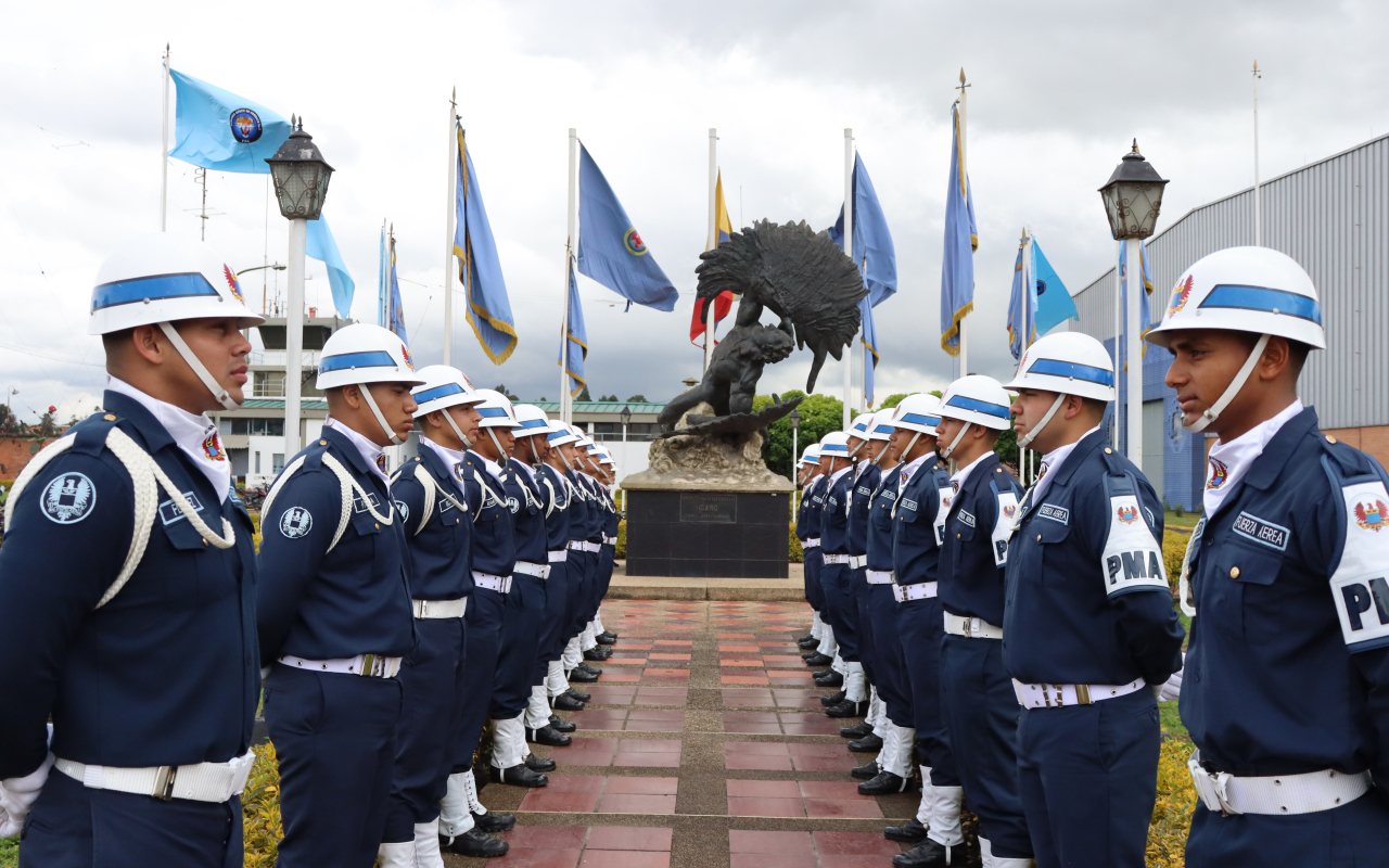El CAMAN rinde homenaje al Día del Héroe Nacional y sus Familias