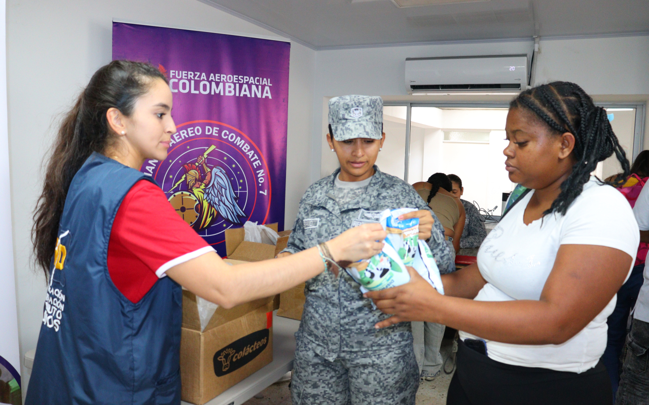 Apoyo alimentario fue entregado a familias de dos municipios vallecaucanos