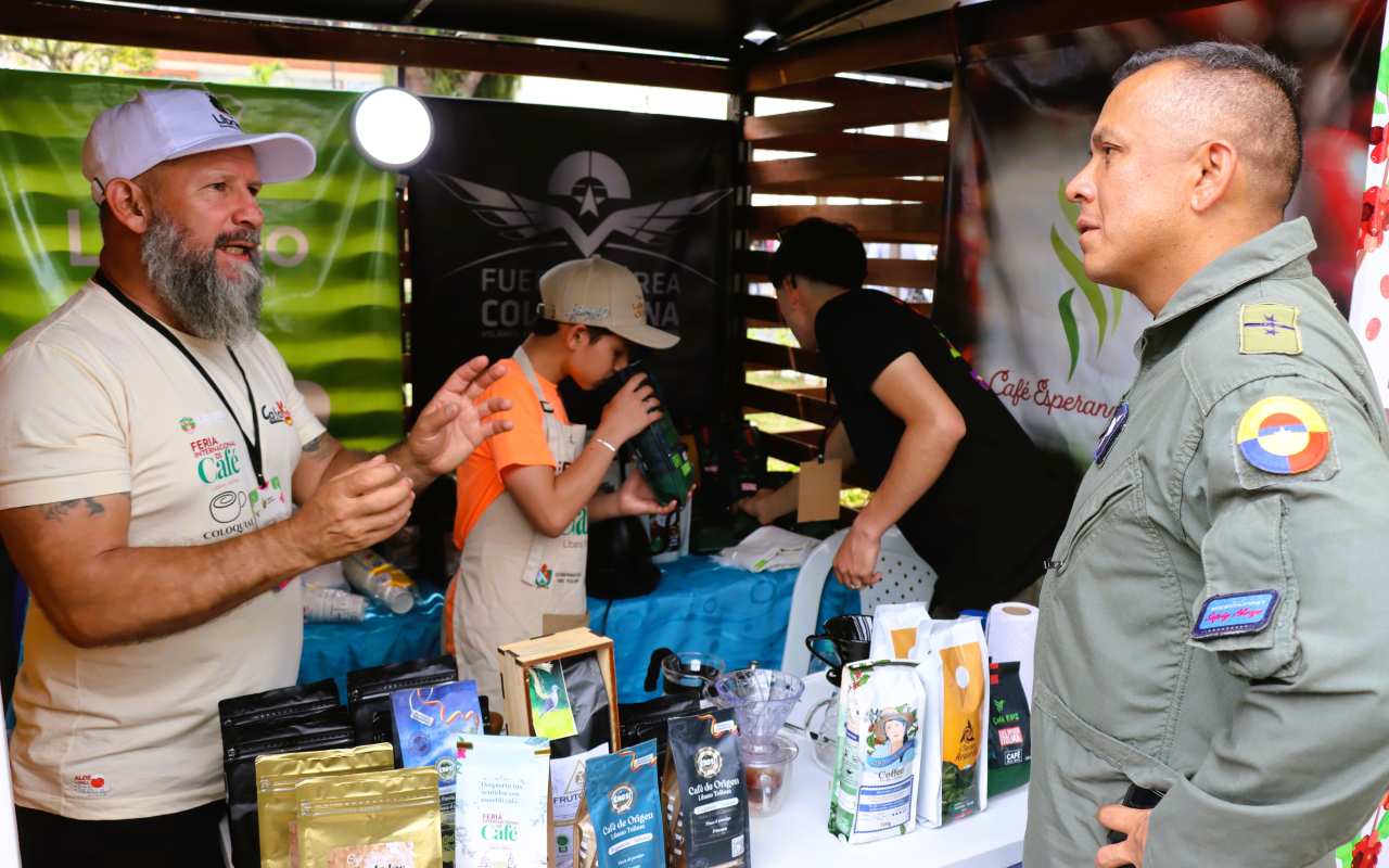 “Sembrando futuro, cultivando paz”: café de reincorporación que florece en Icononzo