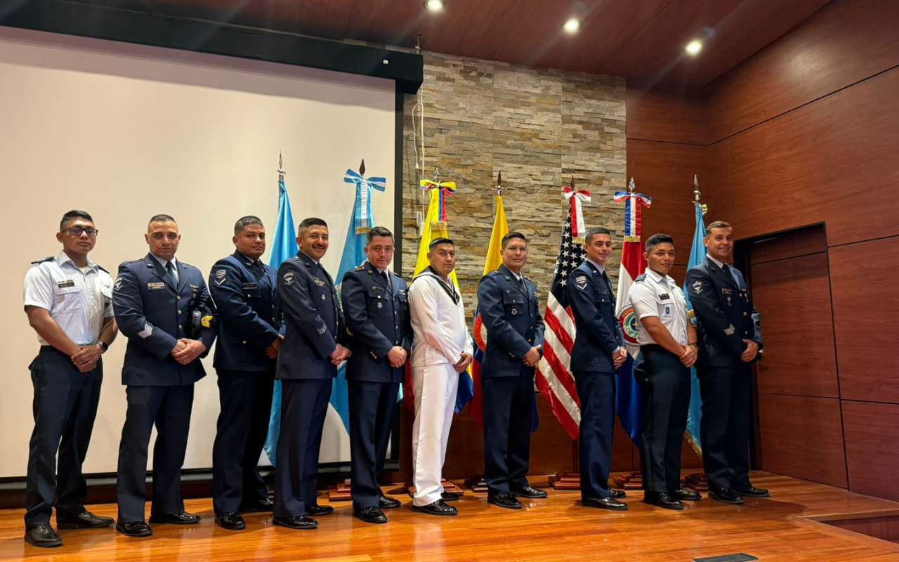 El Comando Aéreo de Mantenimiento lidera capacitación internacional del programa USCAP PT6