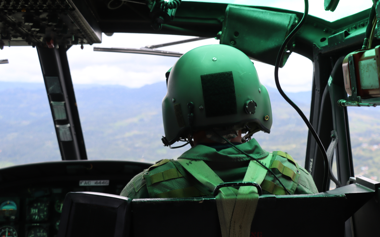 Compromiso con la nación: Fuerza Aeroespacial Colombiana protege la jornada electoral