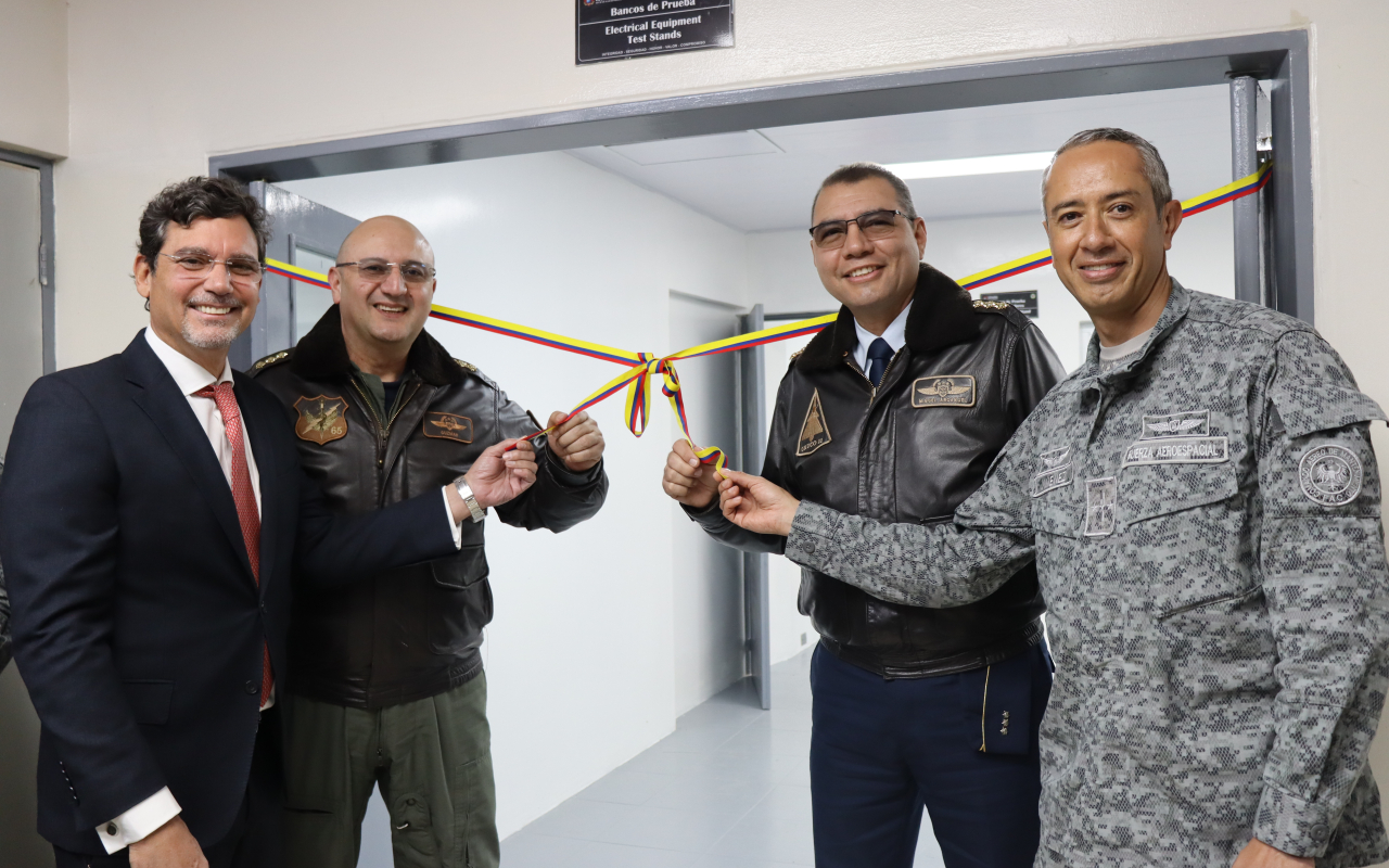 Fuerza Aeroespacial Colombiana inaugura Banco de Generadores para fortalecer las operaciones aéreas
