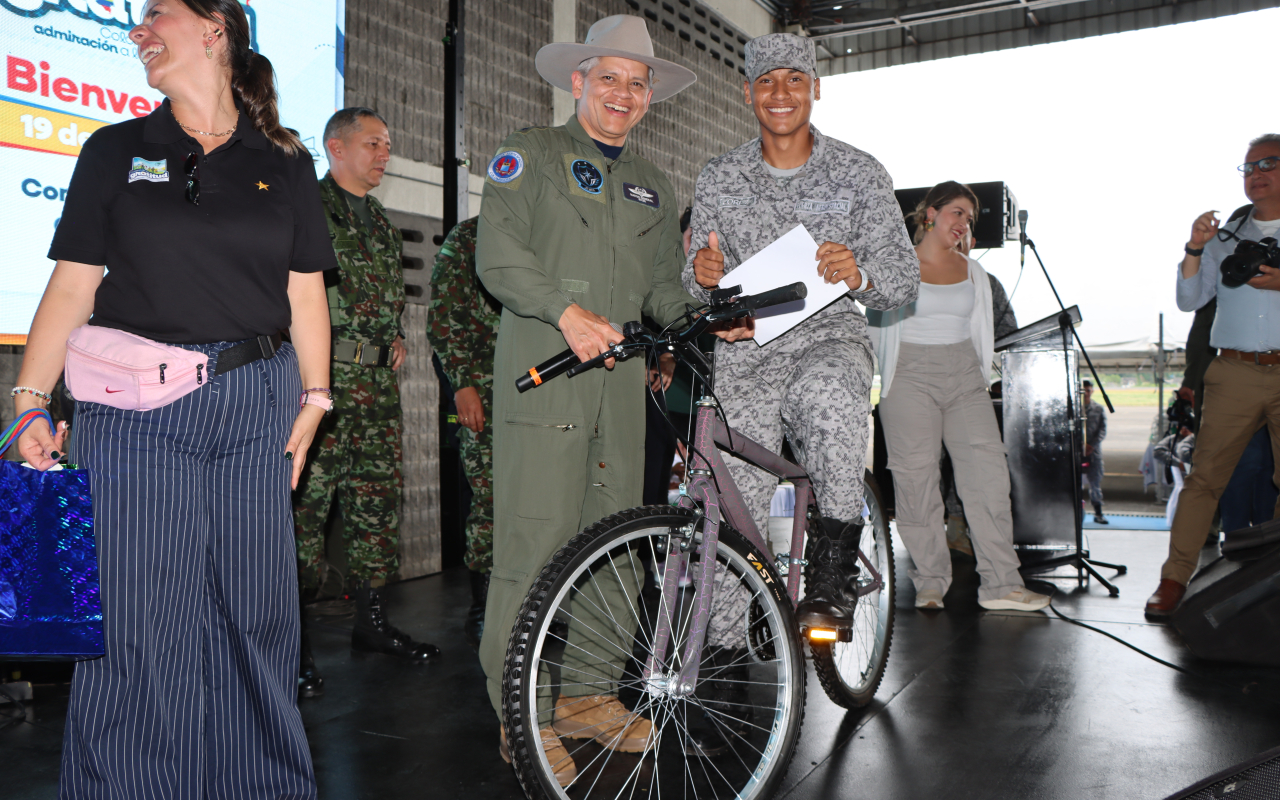 El Correo de la Gratitud aterrizó en la Base Aérea de Apiay
