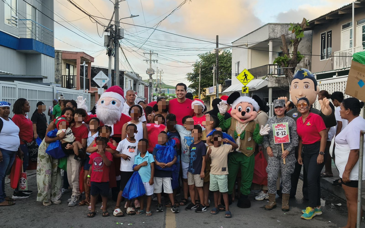 Operación Gratitud ilumina la navidad de niños del Archipiélago