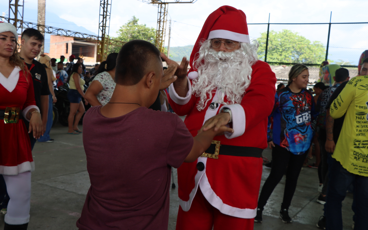 La navidad llegó al barrio Guatiquía de Villavicencio