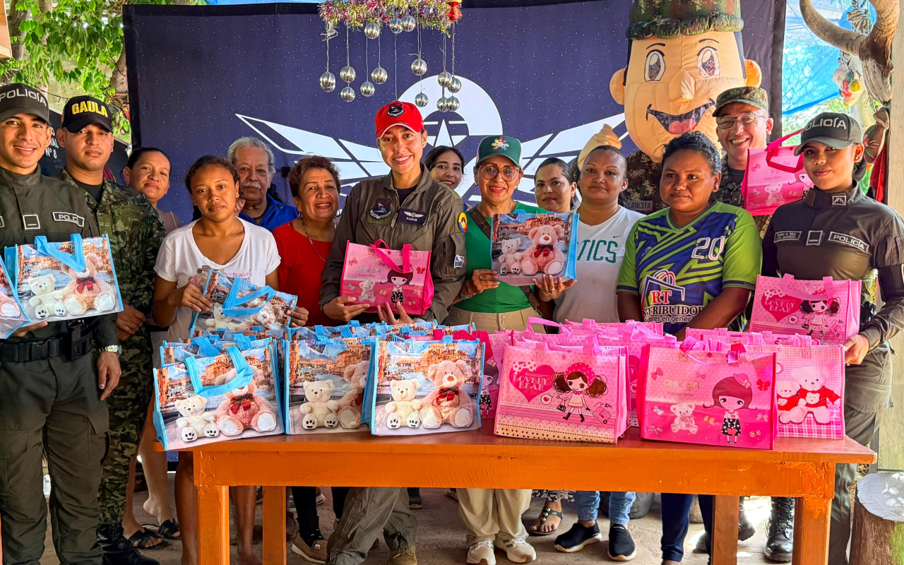 Regalos y mensaje navideño llega a comunidades del Vichada
