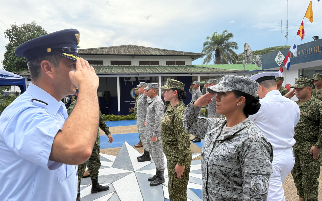 Entrenamiento conjunto potencia habilidades de emergencia en el Amazonas
