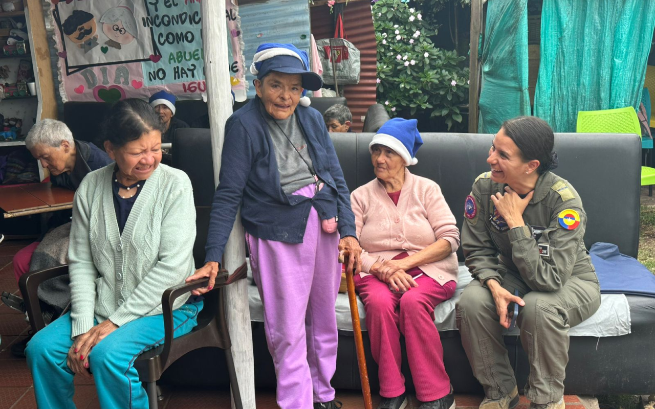 Adultos mayores celebraron las festividades de fin de año en Puente Piedra