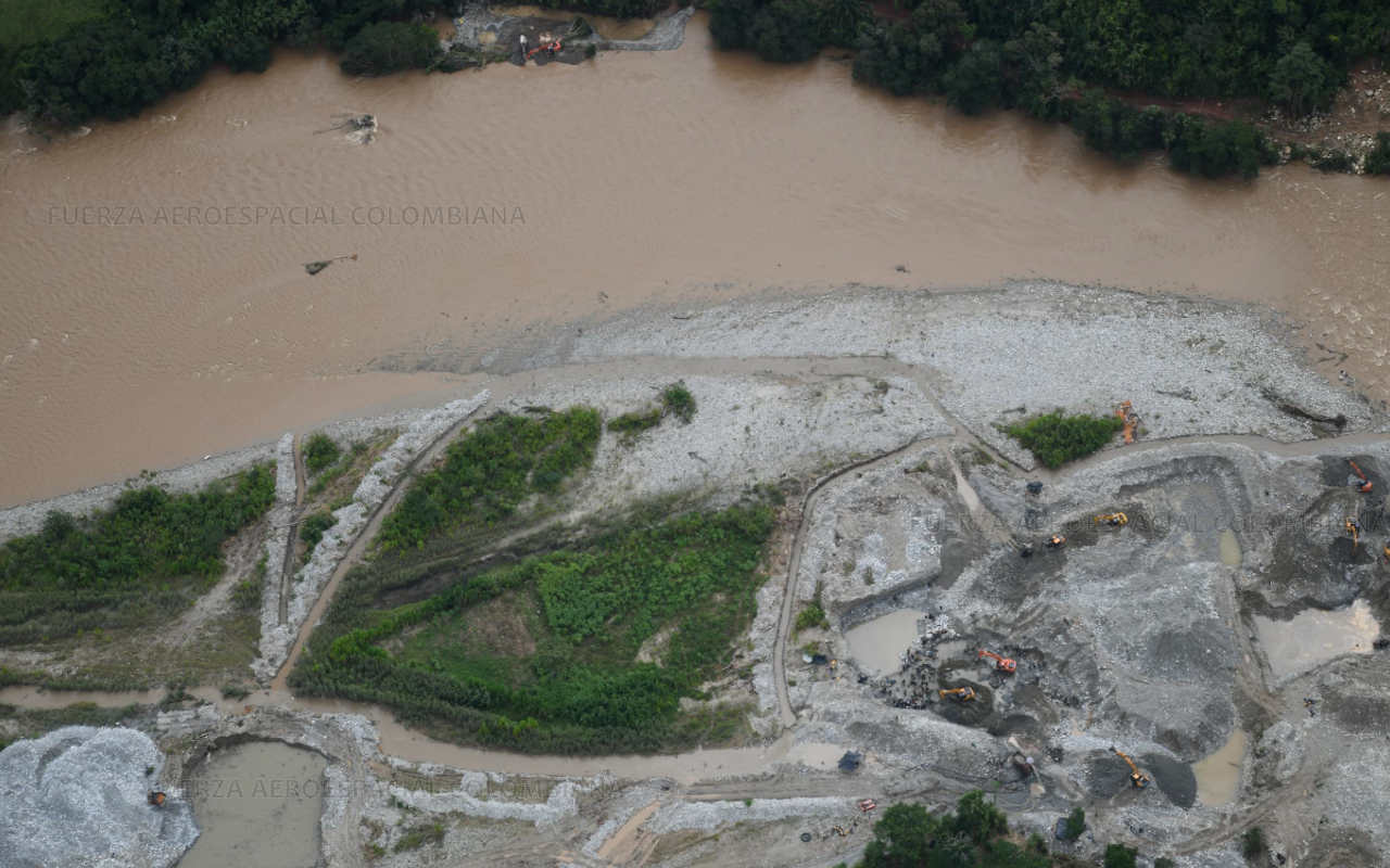 Operación coordinada frena minería ilegal y afecta economías criminales en Chaparral
